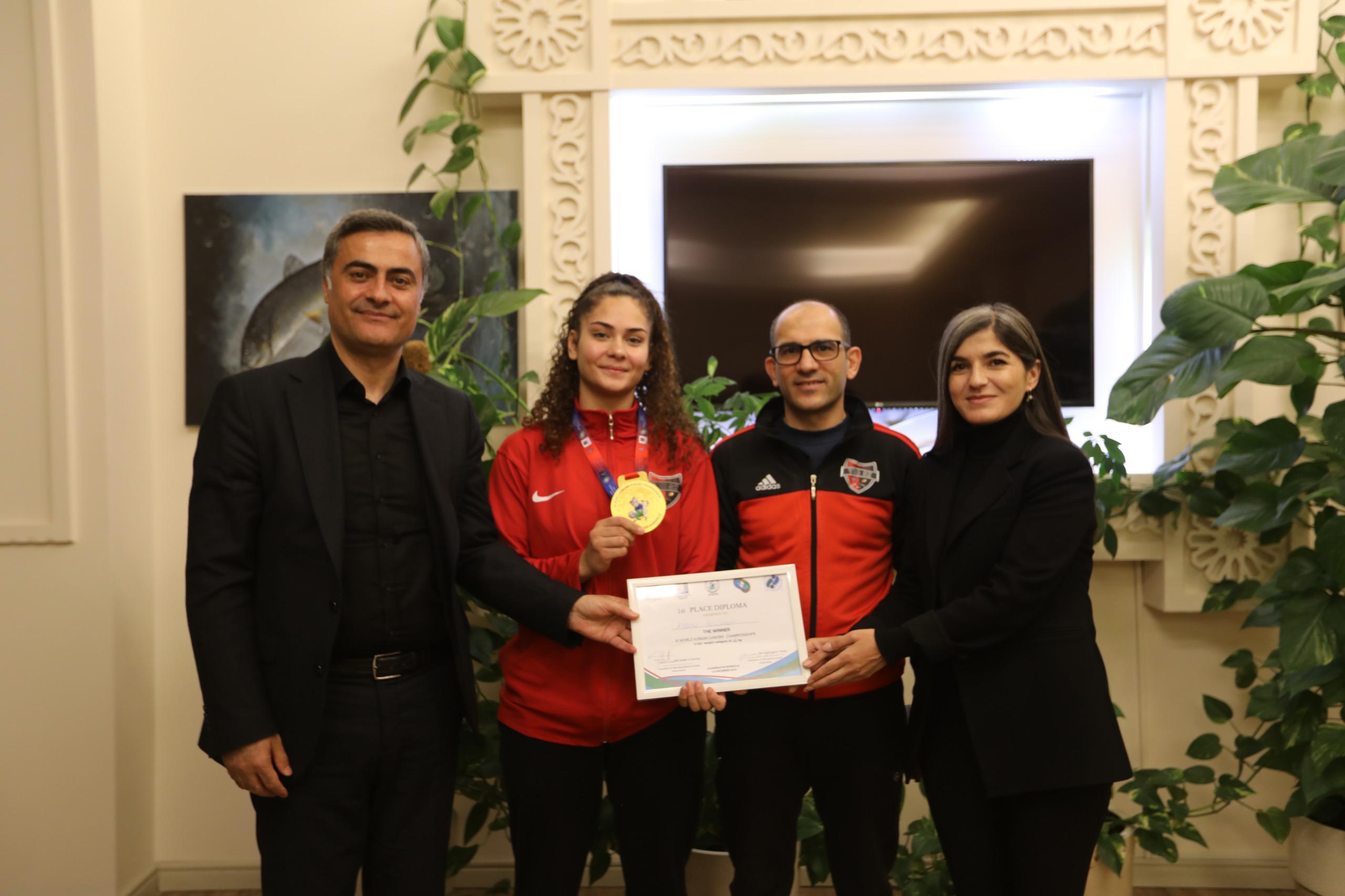 Eşbaşkan Şedal ve Zeydan dünya şampiyonu Aydın’ı ağırladı
