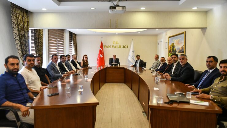 Van Dostluk Grubu’ndan Vali Balcı’ya Ziyaret