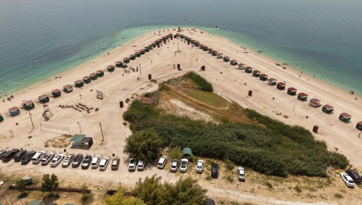 Türkmenoğlu Duyurdu:  “Van Gölü’ne dev yatırım! 4 yeni ücretsiz halk plajı geliyor”