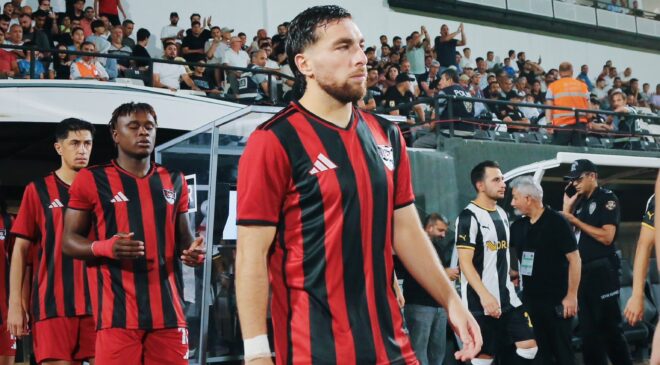 Vanspor, Batman Petrolspor Karşısında “Efsane Çubuklu” İle Sahada