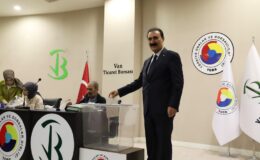 Van Ticaret Borsası’nda Nayif Süer Güven Tazeledi: “Güvenle, Kararlılıkla, Daha İleriye”
